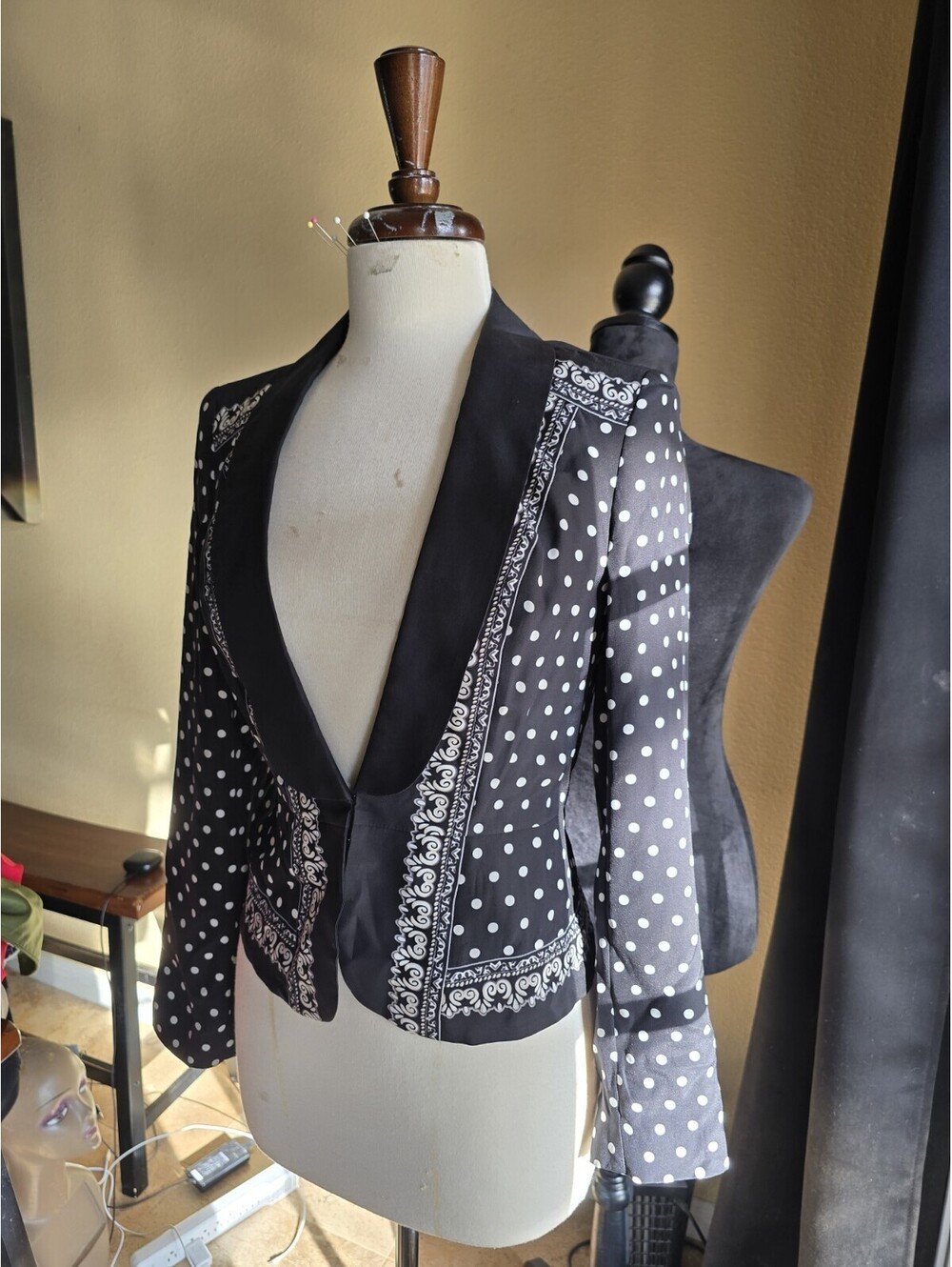 WHBM Women’s Black White Polka Dot Silk Lined Short Blazer Jacket 2